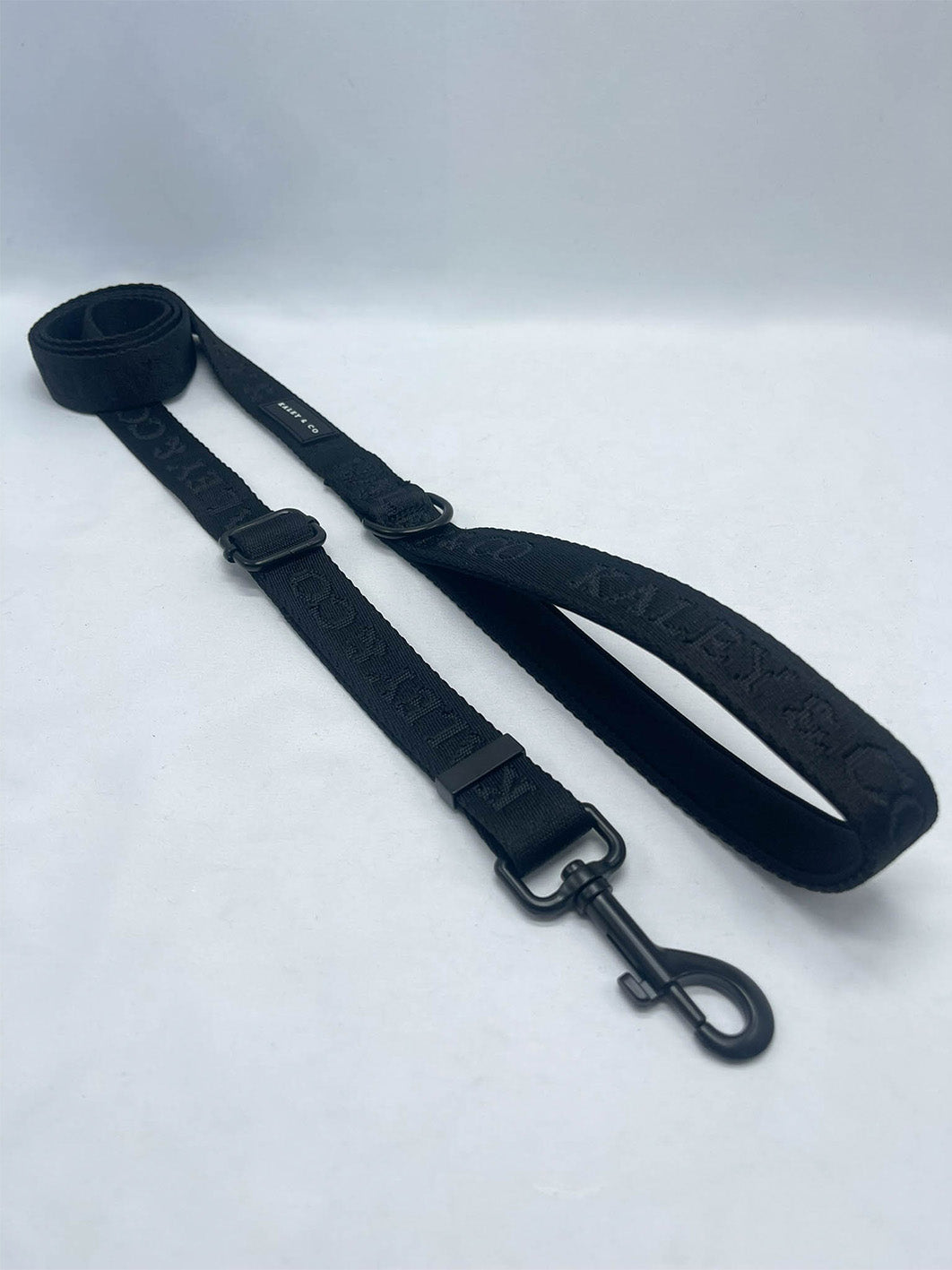 Adjustable Length Lead - Signature Black